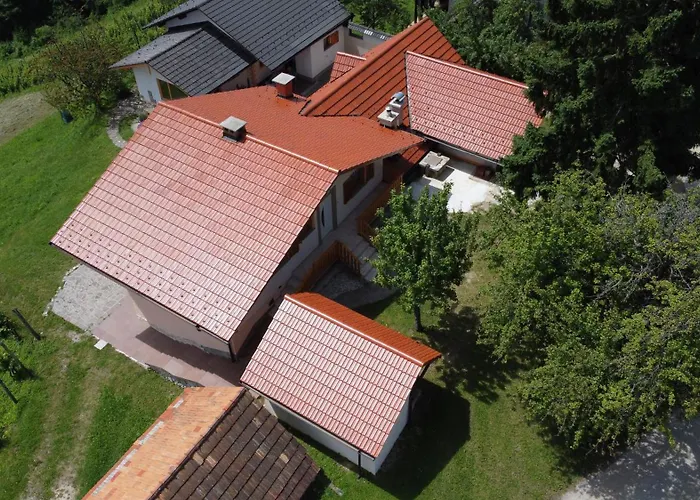 アパート Apartmavid